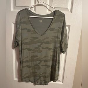 American Eagle Outfitters Olive V-Neck Tee